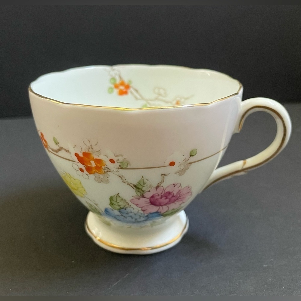 Foley bone china vintage footed teacup